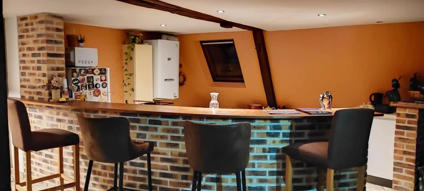 Duplex Atypique Dans La Cite Medievale 拉昂 外观 照片